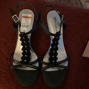 NWT Bandolino Women's 'Ninette' Black
Wedge Sandals